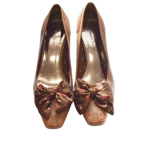 Etienne Aigner "Reese" Brown Leather w/Bow Pump Heel - Picture 5 of 11